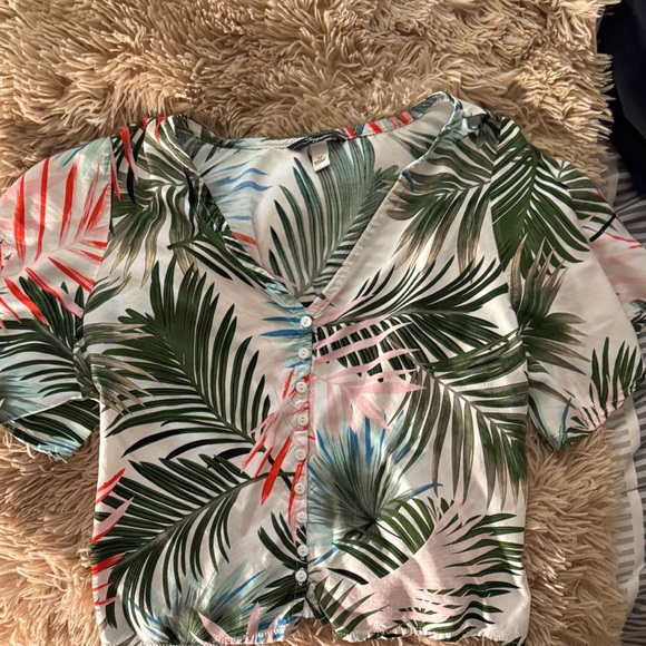 Leafy Green and Pink Button-Up Blouse - Picture 2 of 4